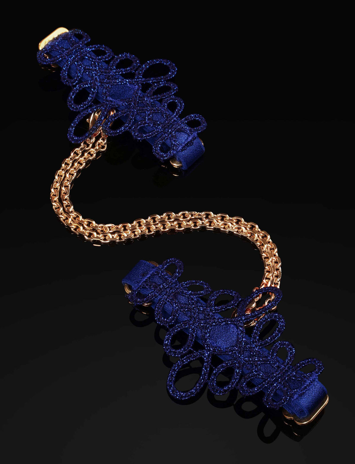 Mariana Choker and Cuffs Set